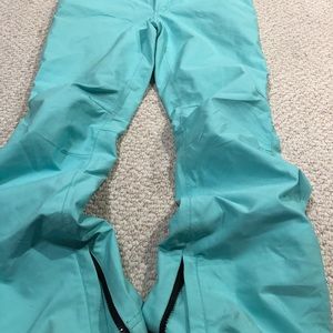 Aperture snow pants in aqua color size medium